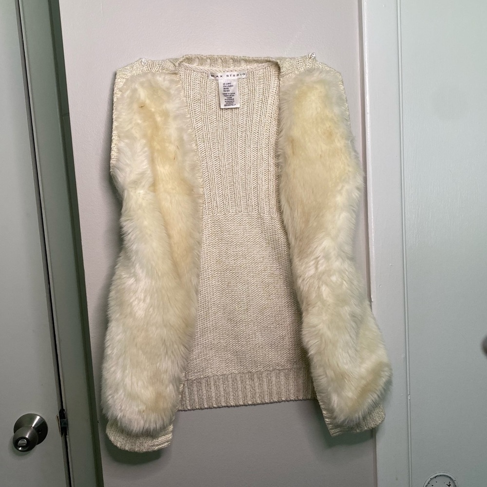 Sweater vest